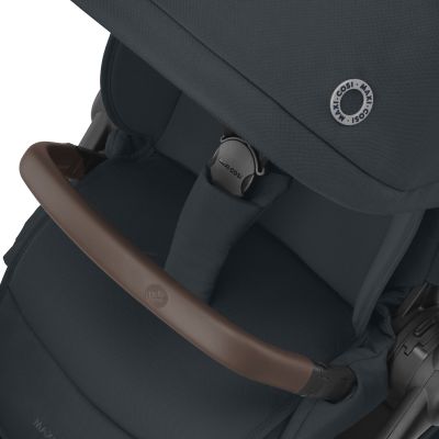 Maxi-Cosi Wandelwagen Oxford Essential Graphite Dark Frame + Dark Brown Leather